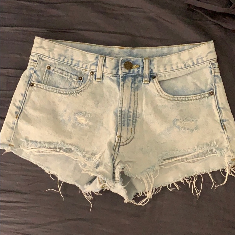 BDG Jean Shorts- Mid Rise 27W